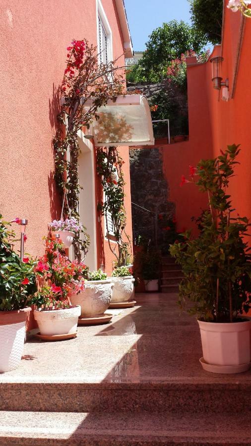 Vila "Mare" Banjol Buitenkant foto